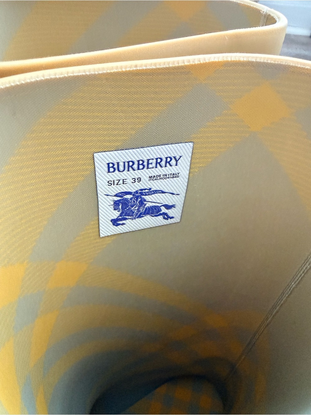 Burberry Mustard Yellow Chunky Lug Rain Boots - Picture 7 of 7